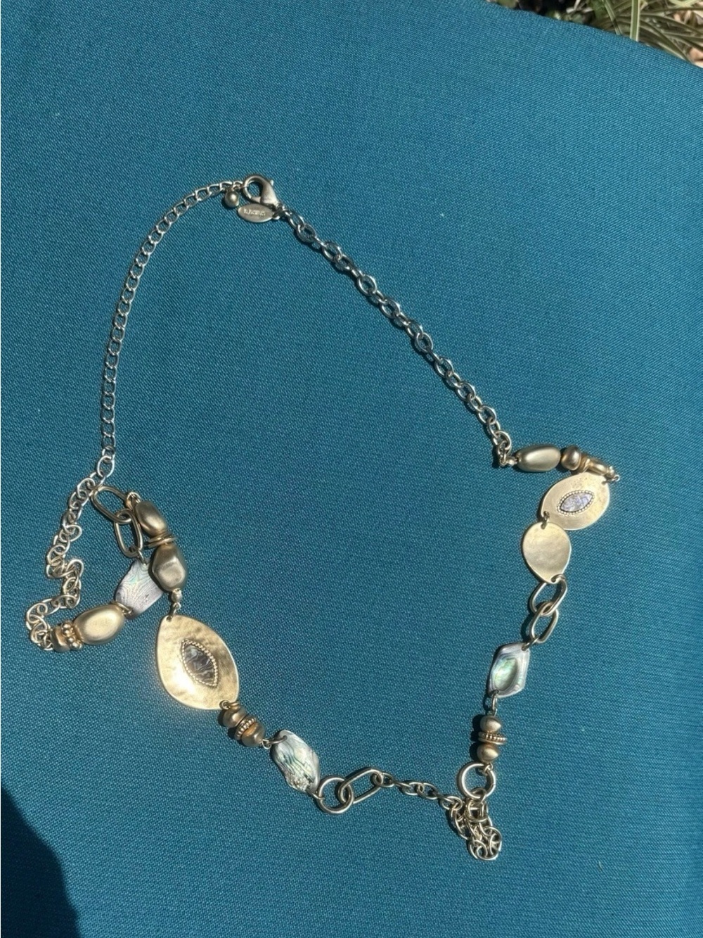 Chico's Medallion Runway Belt Chain Mother of Pearl OS Boho with Lobster Clasp - Picture 3 of 11